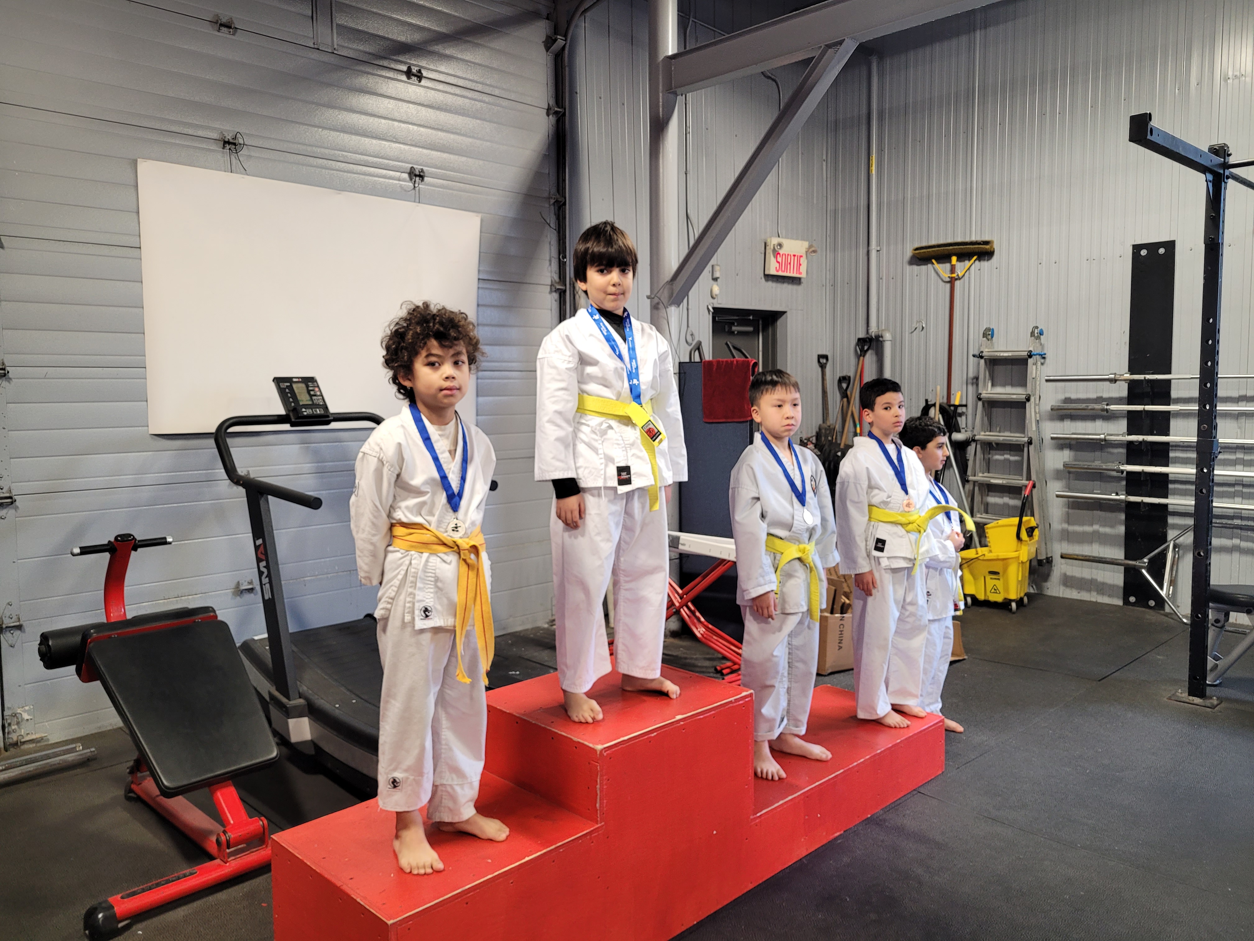 Malik_et_Eylijah_sur_le_podium